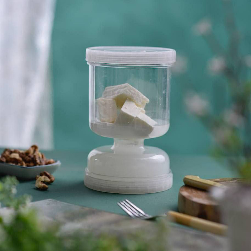 ظرف نگهدارنده خیارشور و زیتون